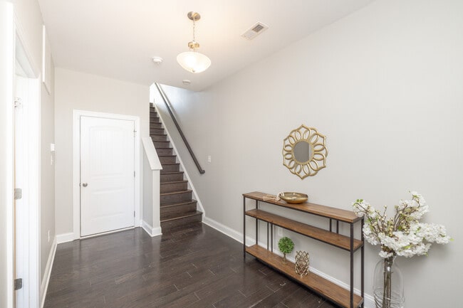 Building Photo - 6418 Cassia Loop