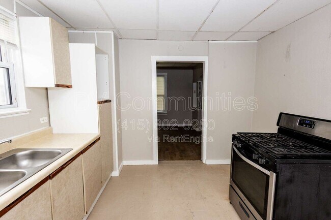 Foto del edificio - 3818 Highland Rd