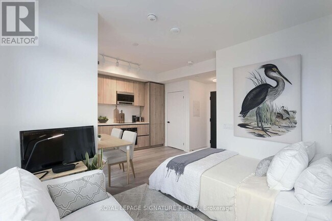 Building Photo - 117 Broadway Ave