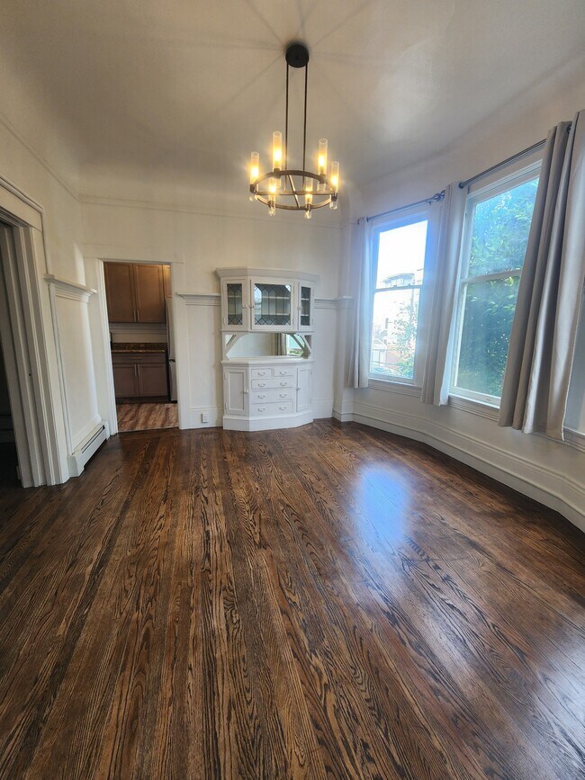 Foto del edificio - 643 Oak St