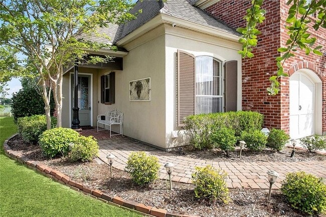 Foto del edificio - 109 Grand Champions Ln