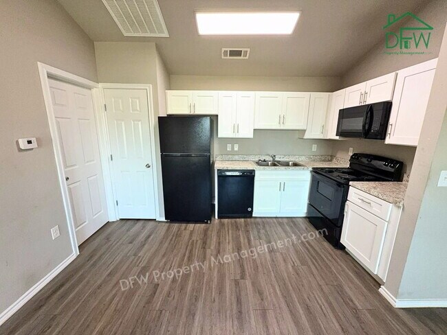 Foto del edificio - For Lease: 1BR Condo in Northeast Dallas - Minutes to NorthPark