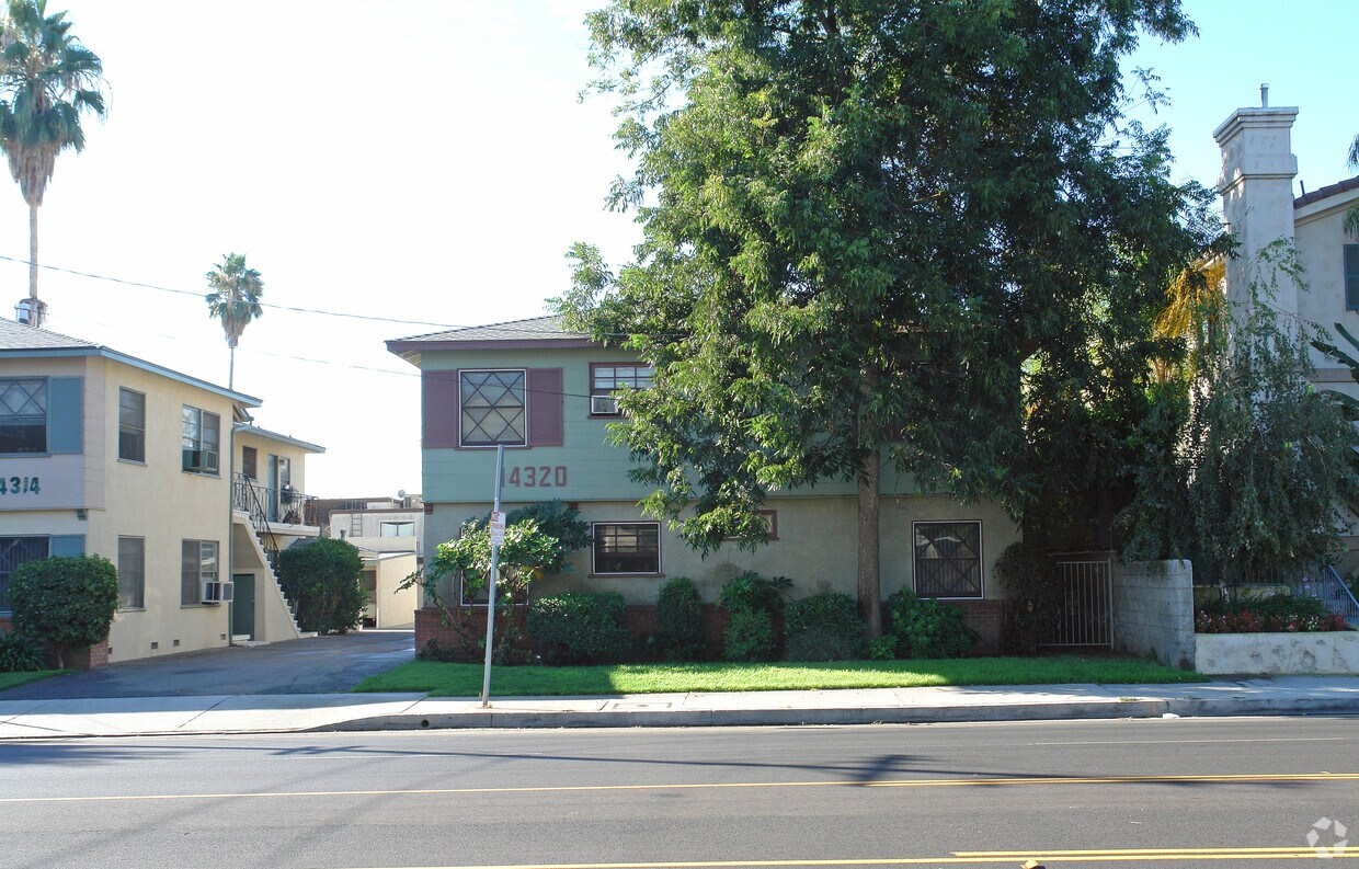 Building Photo - Magnolia Court