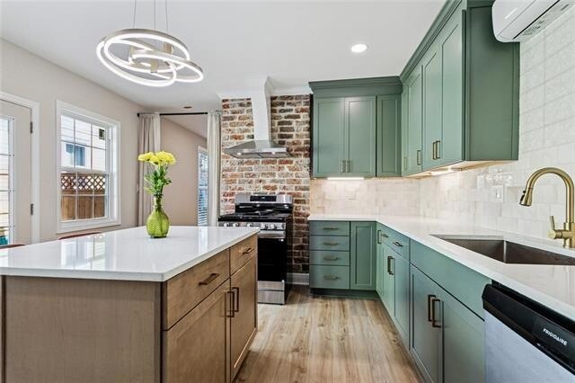 Foto del edificio - 1324 Cambronne St