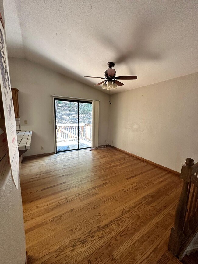 Foto del edificio - 2431 Rifle Range Dr