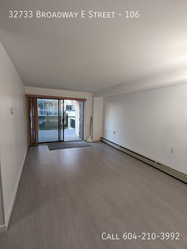 Building Photo - Central Abbotsford 1 Bedroom Condo