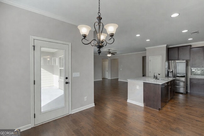 Building Photo - 4518 Hidden Creek Dr