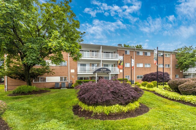 Outside Leasing Office | Avenue Apartments | Apartments in Forestville, MD - Avenue Apartments