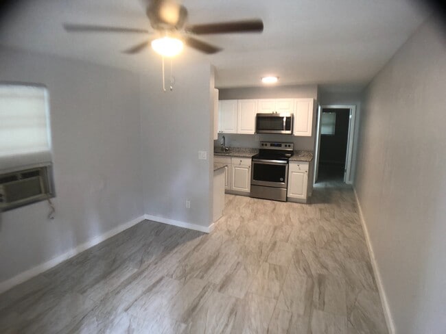 Photo - Caroline Apartment