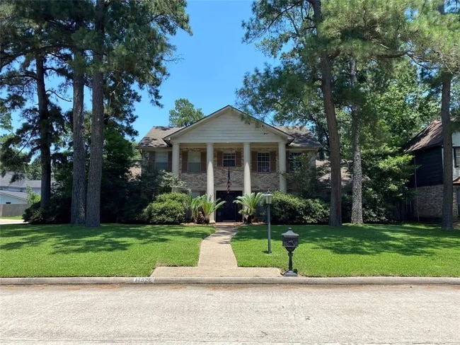 Building Photo - 17826 Shadow Valley Dr