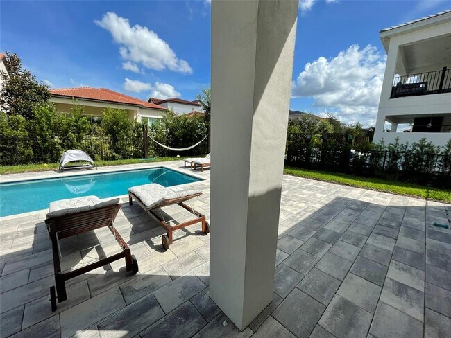Foto del edificio - 15859 Shorebird Ln
