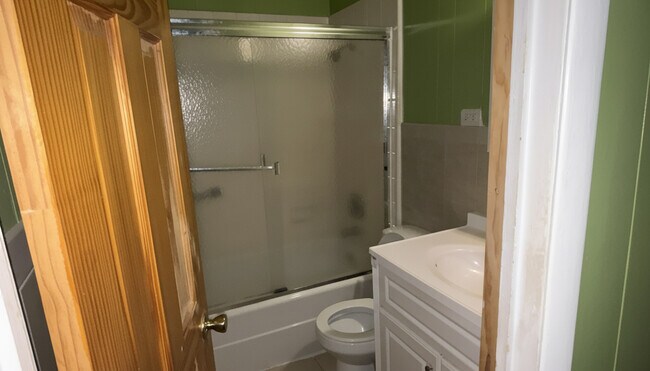 Foto del edificio - 2665 Chatsworth Ct