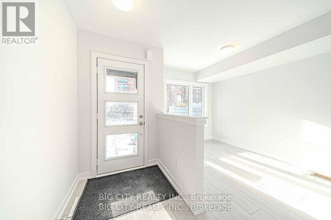 Building Photo - 46 Akil Thomas Gdns
