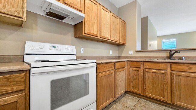 Foto del edificio - 12523 W Estero Ln