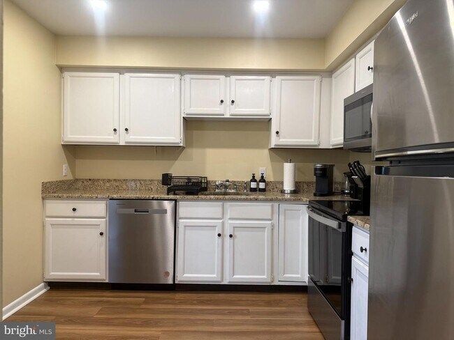 Foto del edificio - 180 Valley Stream Cir