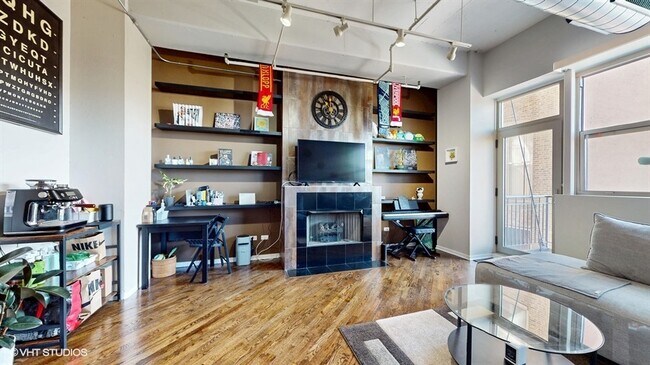 Foto del edificio - 500 S Clinton St