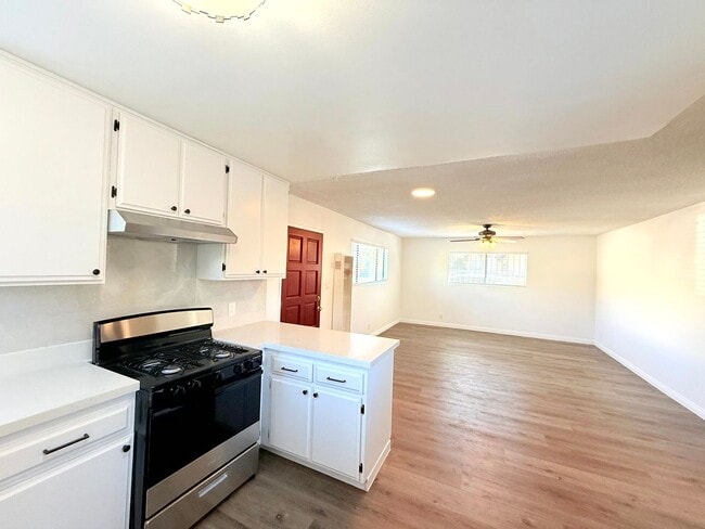 Photo - 2506-2508 Norfolk Street Apartment