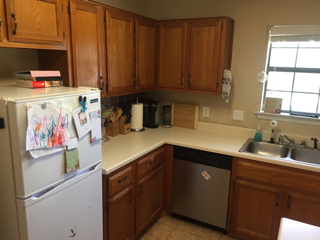 Foto del edificio - 3409 S Carolina Dr