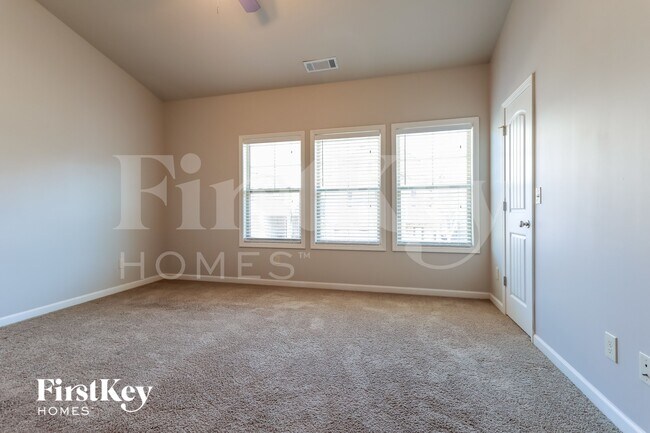 Foto del edificio - 2202 Black Pebble Cir