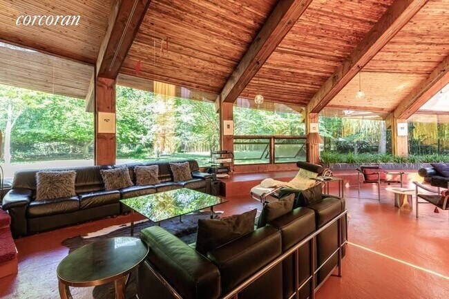 Building Photo - 26 Deep 6 Dr