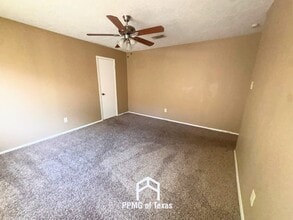 Building Photo - 8607 Hickory Branch Ln