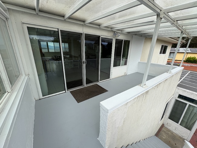 Building Photo - 721 Hillside Ave