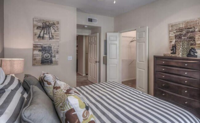 Building Photo - 1 bedroom in Houston TX 77081