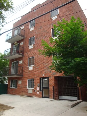 Building Photo - 2358 Glebe Ave