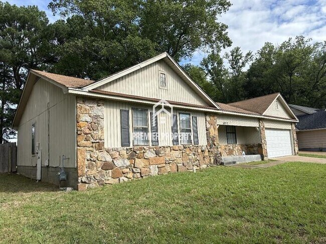 Foto del edificio - 6812 Starkenburg Ln