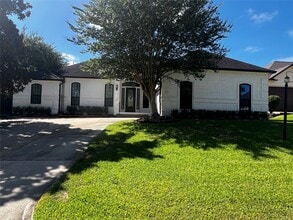 Building Photo - 177 Somerton Dr