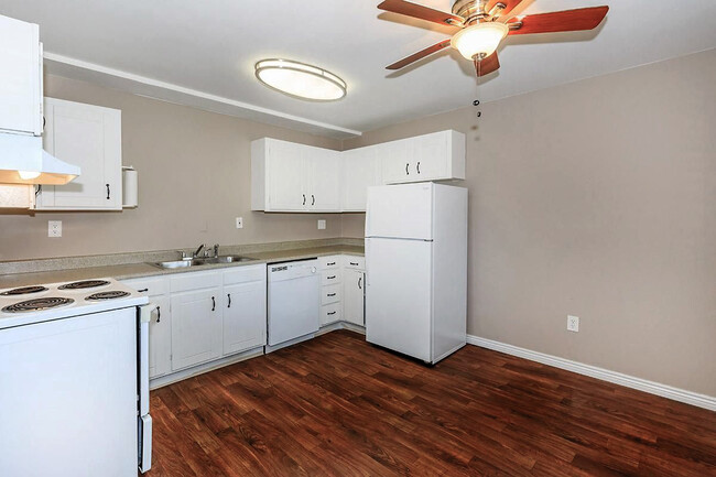 Building Photo - Wheelhouse Apartments