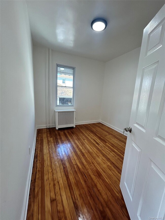 Building Photo - 13-32 130th St