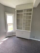 Building Photo - 719 E 15th St Building Photo - 719 E 15th St