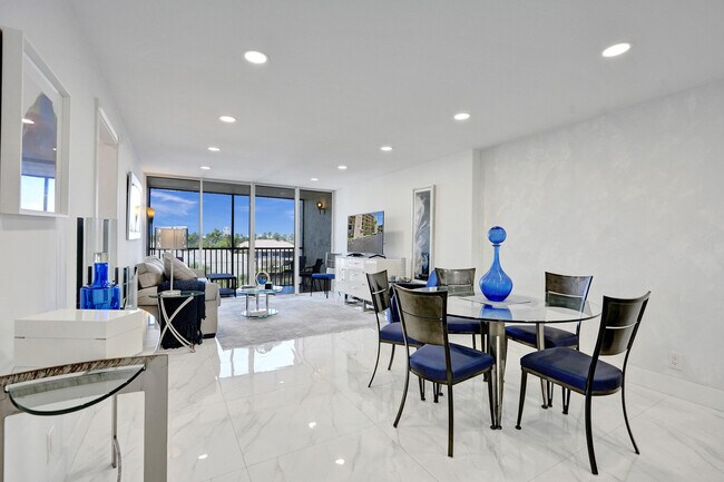 Foto del edificio - 6 Royal Palm Way