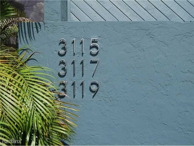 Building Photo - 3119 SW 27th Ave