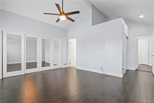 Building Photo - 1709 Steinhart Ave