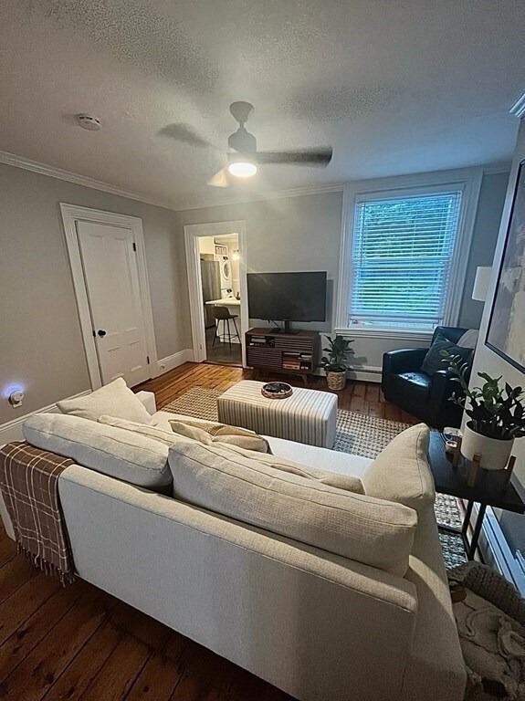 Building Photo - 18 Gates St