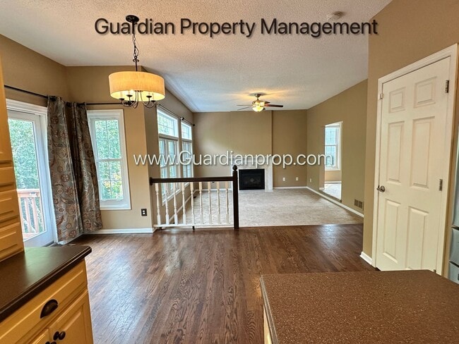 Building Photo - Eagan Single Family Home, Office, Deck, Patio, 2 Car Garage, Available Late July/Aug