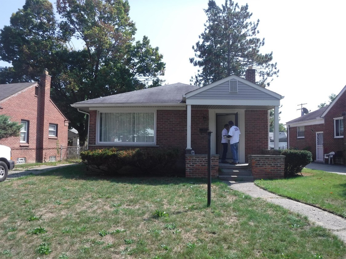 14280 Bramell, Detroit, MI 48223 House for Rent in Detroit, MI