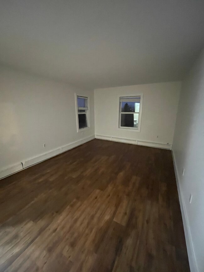 Building Photo - Highland Meadows