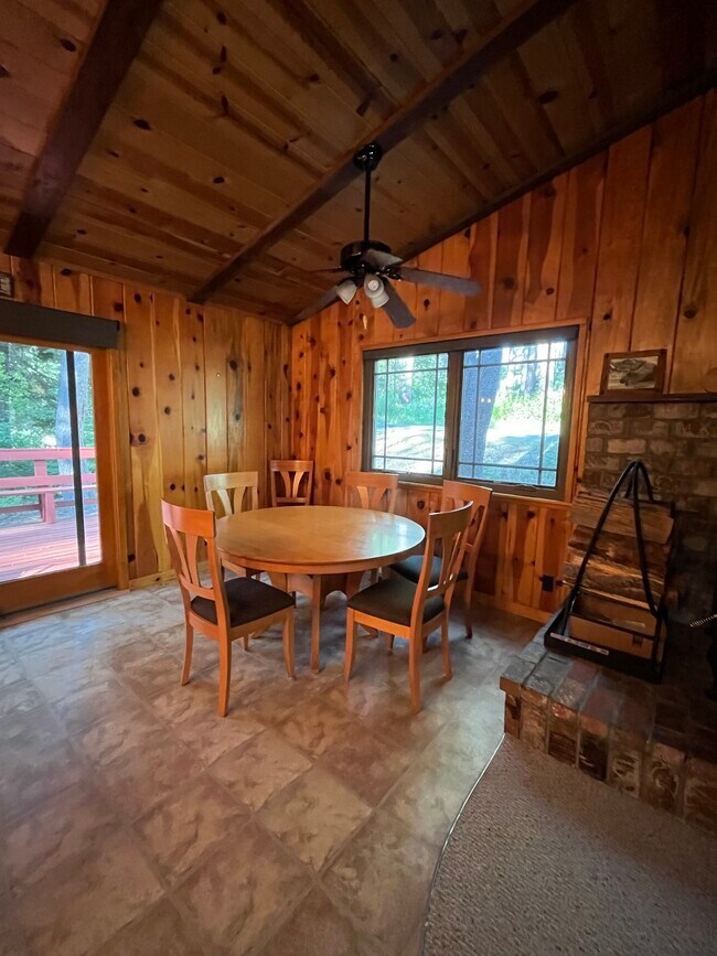 Foto del edificio - 510 Little Mountain Ln