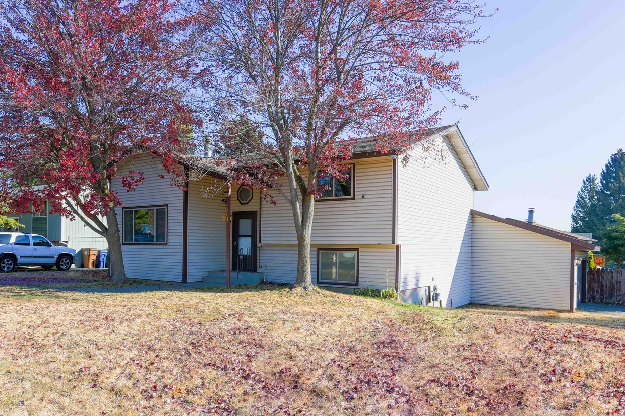 801 E Fort Henry Ct, Spokane, WA 99208 House Rental in Spokane, WA