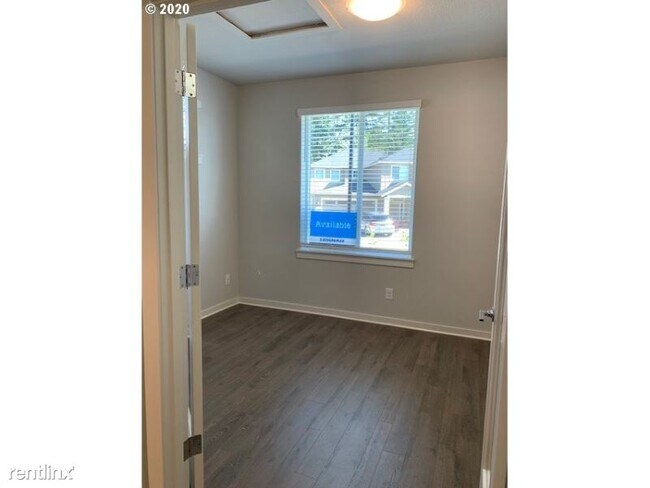 Foto del edificio - 3 br, 2.5 bath House - 6370 SE Genrosa St