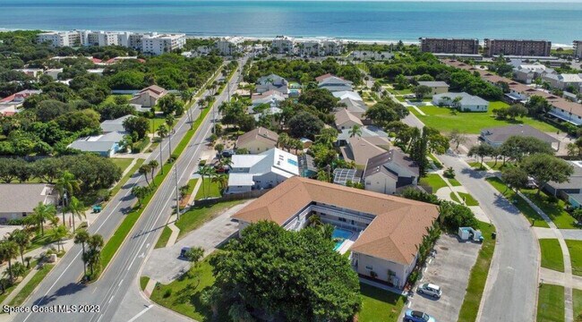 Foto del edificio - 299 E Central Blvd