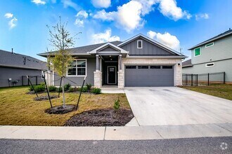 Building Photo - 400 Florenz Ln