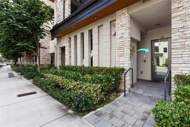 Foto del edificio - 7805 NW 104th Ave