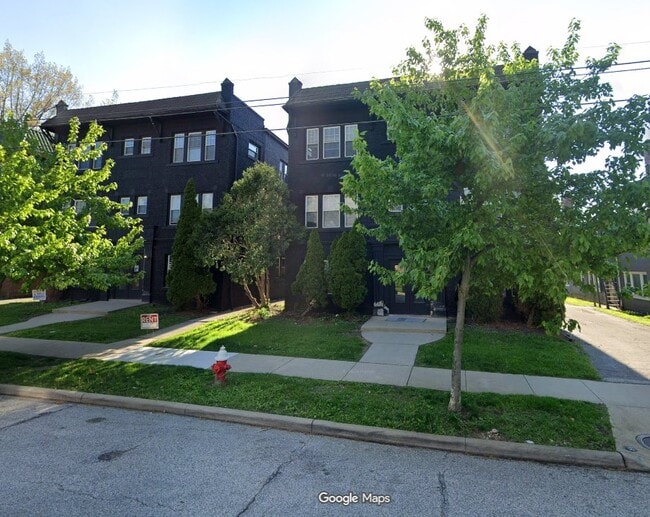 Building Photo - 1284 Cove Ave