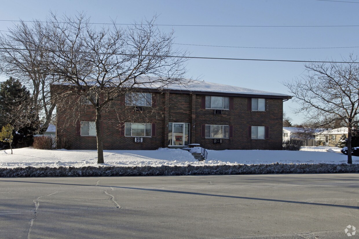 Primary Photo - 5117 52nd St