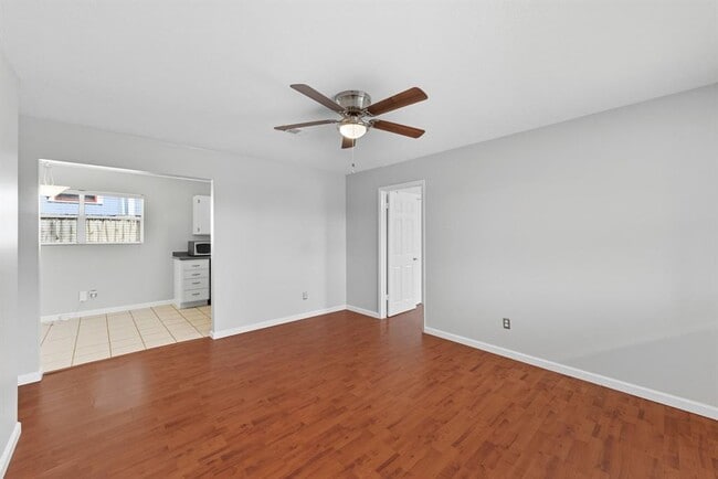 Building Photo - 1401 Olander St