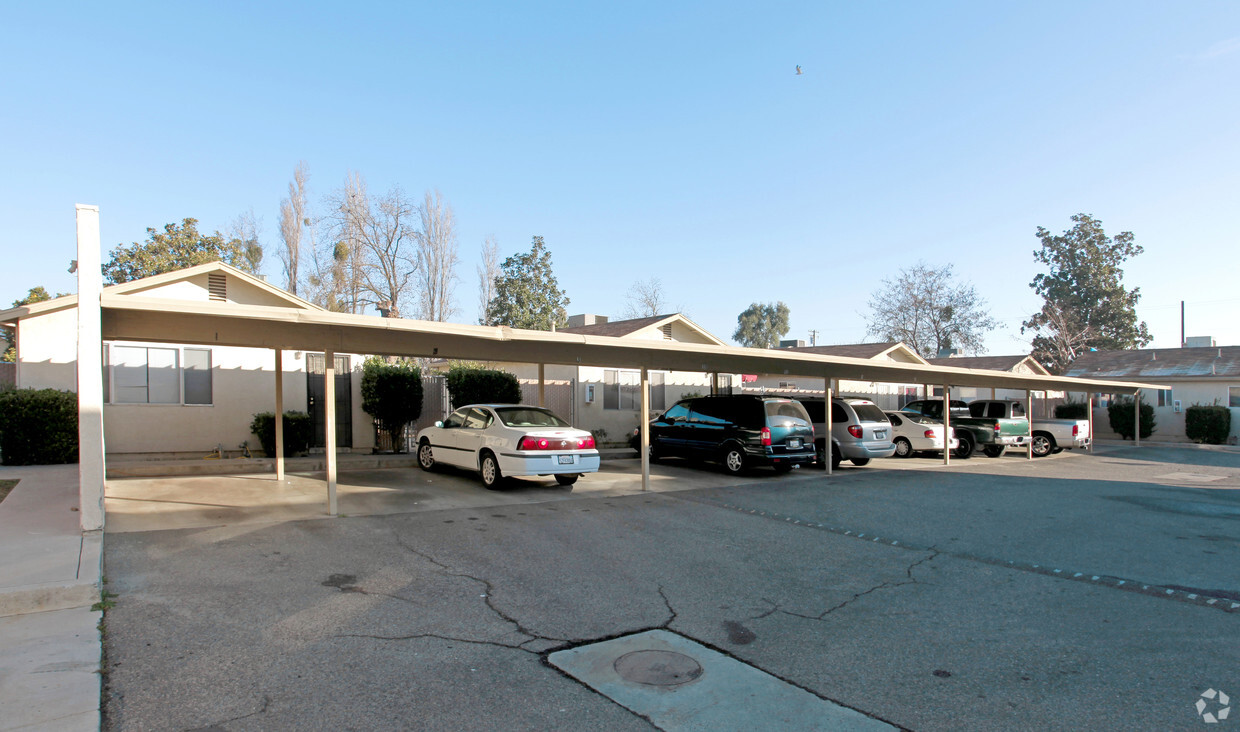 Building Photo - 2250 5th St